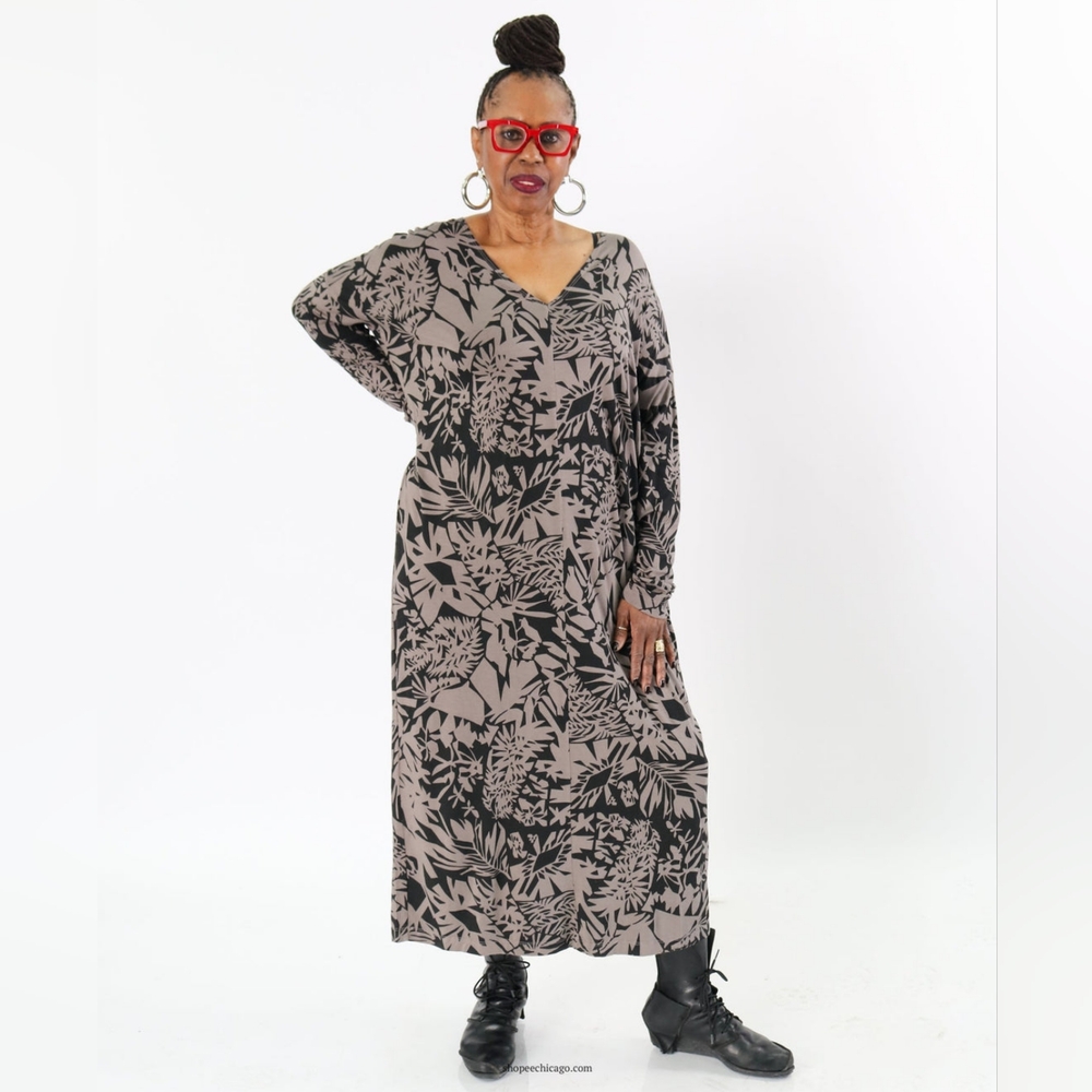 [L] bryn Walker Long Sleeve Slit Dress with Floral Leaf Print